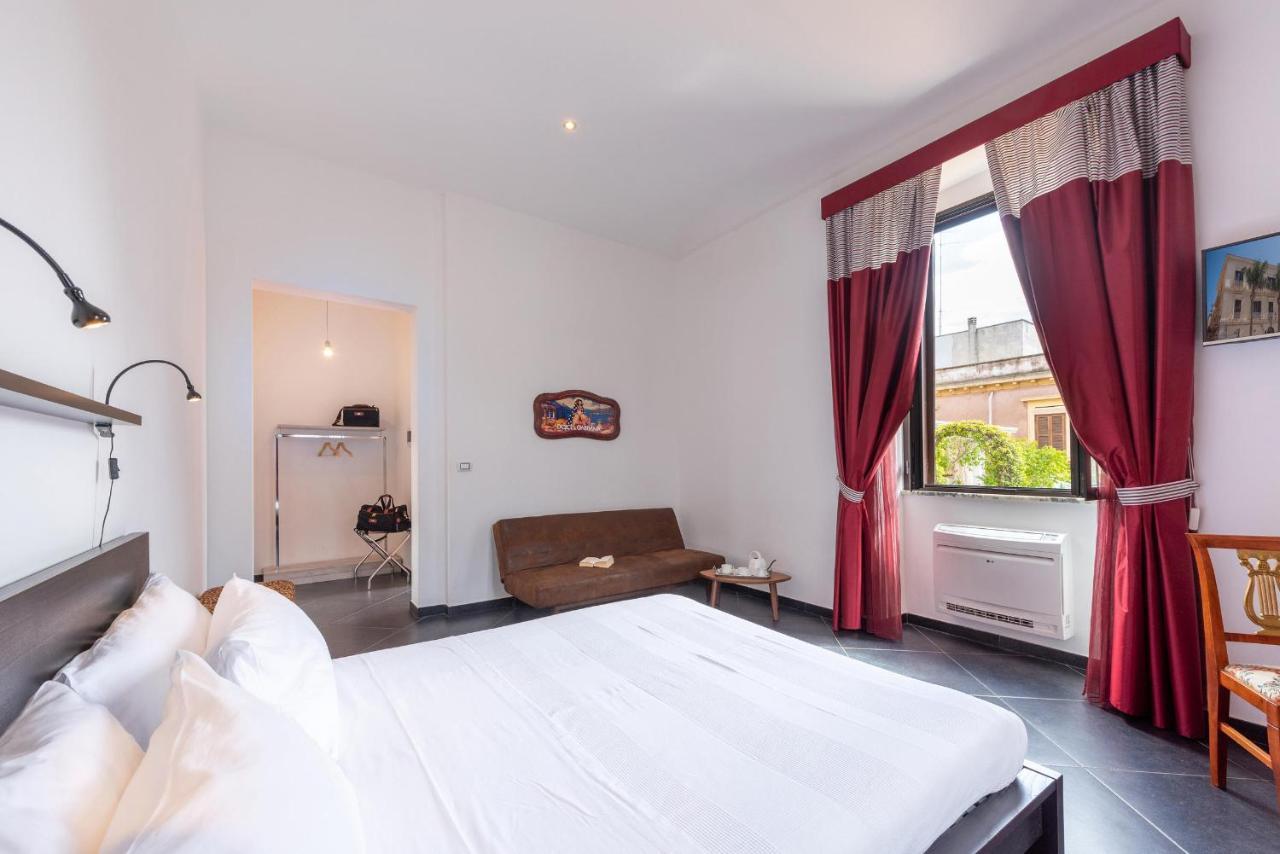 Maria Vittoria Charming Rooms And Apartments Brindisi Dış mekan fotoğraf
