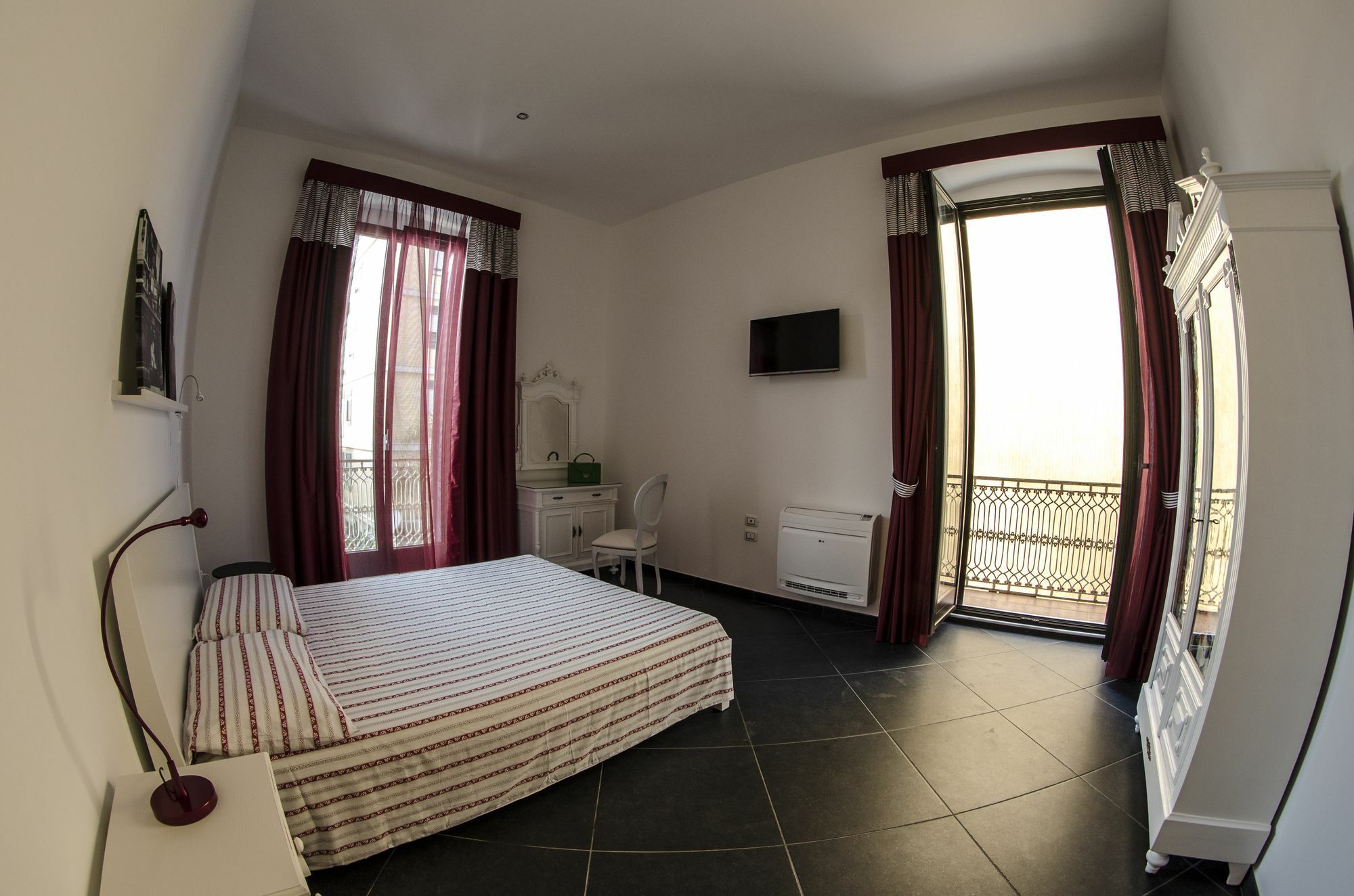Maria Vittoria Charming Rooms And Apartments Brindisi Dış mekan fotoğraf